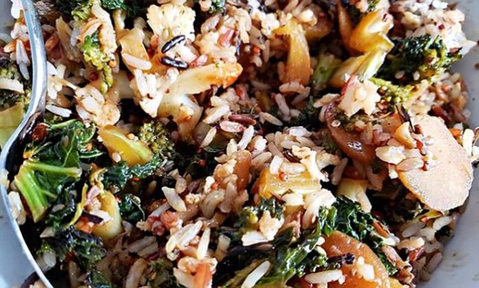 Fried Wild Rice with Quinoa and Kale